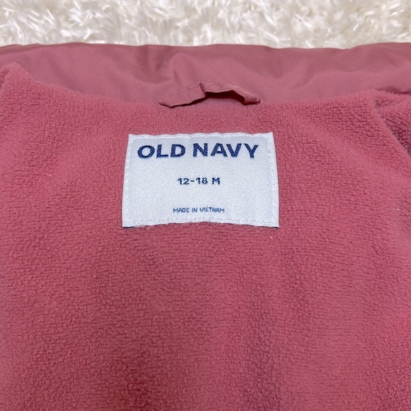 OLD NAVY || Pink Puffer Vest - Picture 3 of 4
